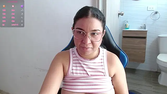 AliceSmity__'s Live XXX Chat
