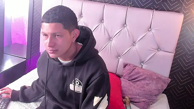 Tony_Zackk Live XXX Chat