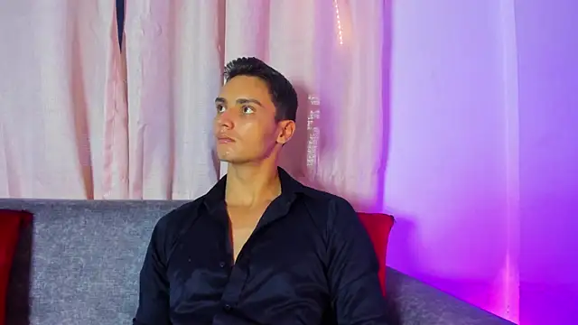 andrewevans46: απευθείας συνομιλία ΧΧΧ