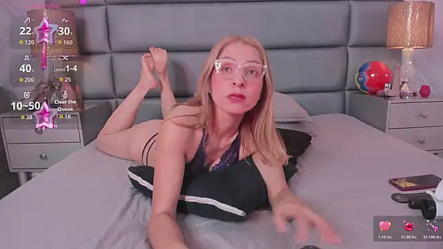AlexaFoxx_: απευθείας συνομιλία ΧΧΧ