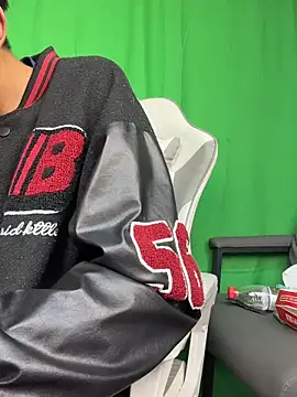 DD-101 Chat XXX live