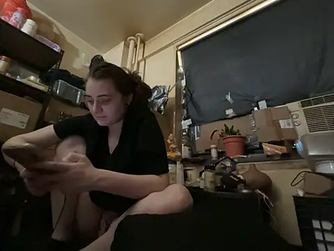 Snowbunnycake_131's Live XXX Chat