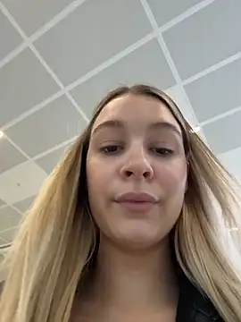 SashaCatt Live XXX-chat