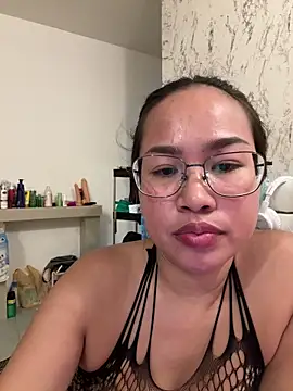 Ponthip's Live XXX Chat