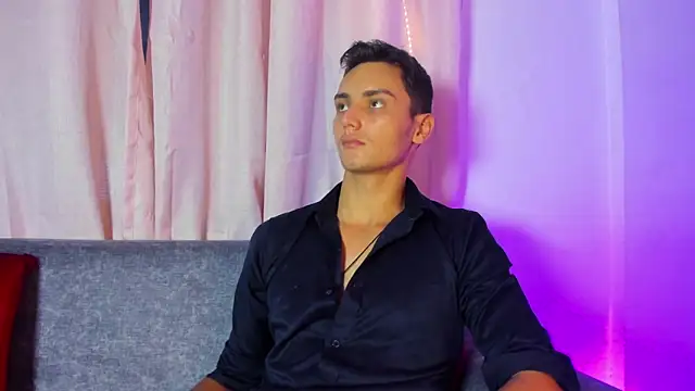 แชท XXX สดของ andrewevans46