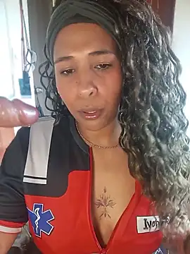 Chat XXX en directo de Ivon_C