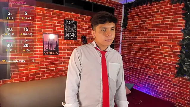 Thiago_Kozak Adlı Modelin Canlı XXX Sohbeti