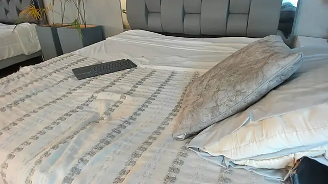 Živý XXX chat Charlie___Musk