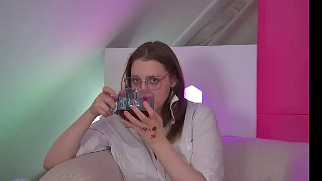 AlexaAvery Chat XXX in diretta