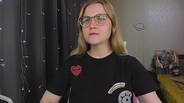 MissBrightShine élő XXX-chatje