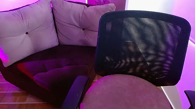 Chat +18 de milfrousse ao vivo