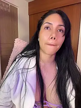 ArianaReynoldss Chat XXX live