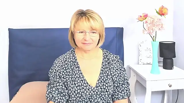 MarieneHot's Live XXX Chat