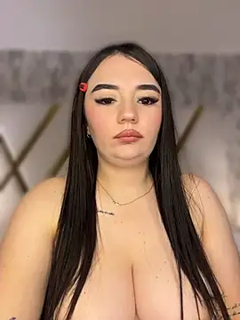 Онлайн чат XXX ValeriaCarter