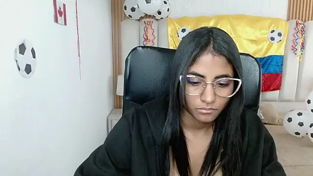 Czat XXX na żywo – shaneelle