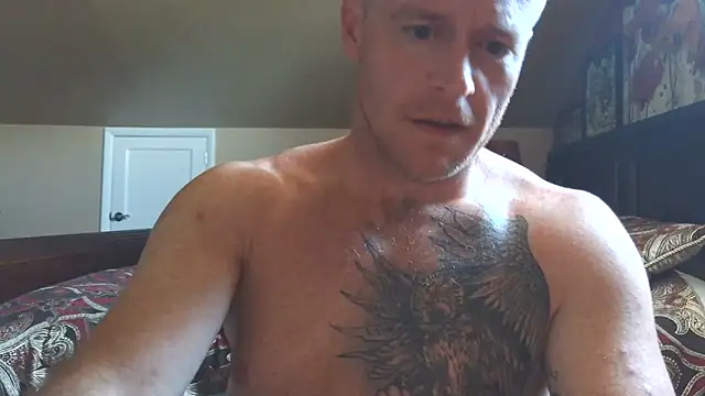 Chat XXX en directo de DILFiGuess1