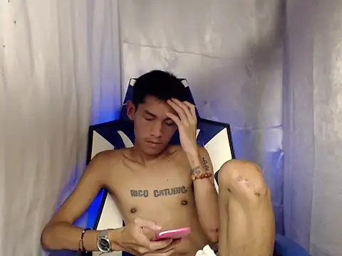 riks_tyler 라이브 XXX 채팅