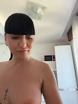 Chat +18 de MysticCleo ao vivo