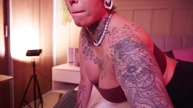 curvyliciousss' Live XXX Chat