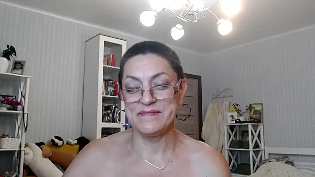 BloomingAllure's Live XXX Chat
