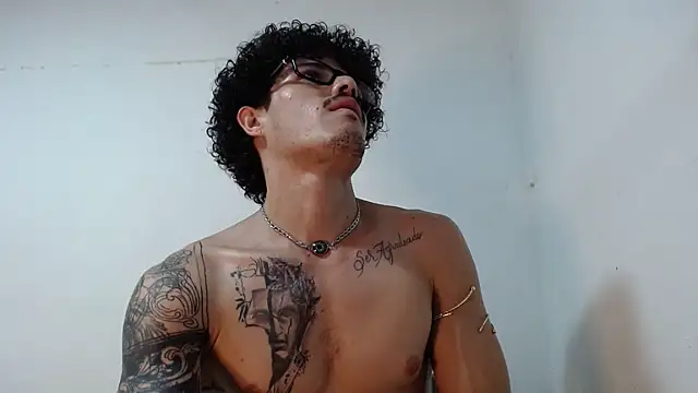 XXX chat uživo modela imsammytop