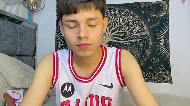 Andy_Belier23's Live XXX Chat