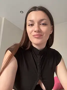 Chat +18 de RoadToYourDream ao vivo