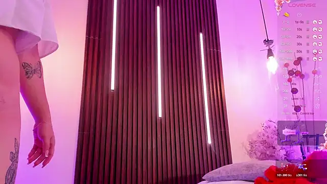 ArianaBaker's Live XXX Chat