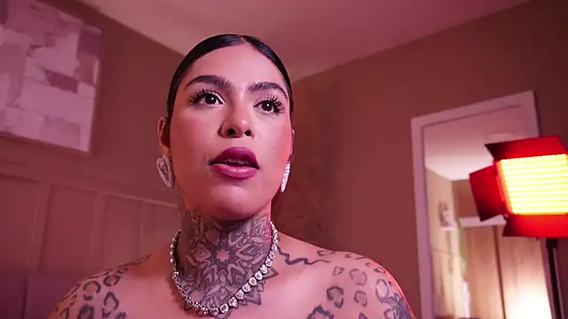 curvyliciousss Live XXX-Chat