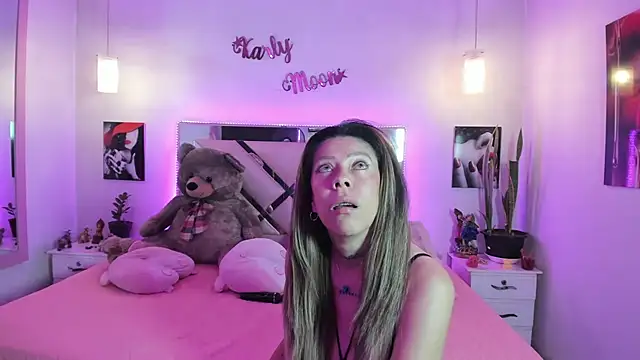 Karly_moon Chat XXX in diretta