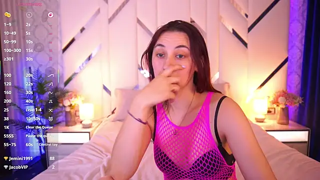 Chat +18 de RoxieRay ao vivo