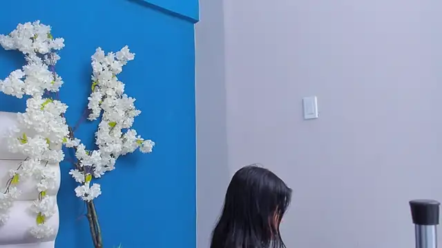 Chat +18 de letty_straus ao vivo