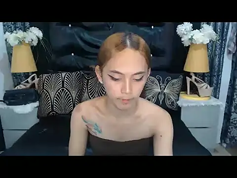 MarinaFoster 即時 XXX 聊天