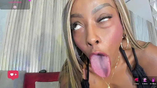 BriannaChelsea's Live XXX Chat
