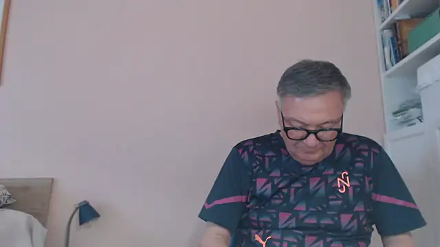 YOU6me live XXX chat