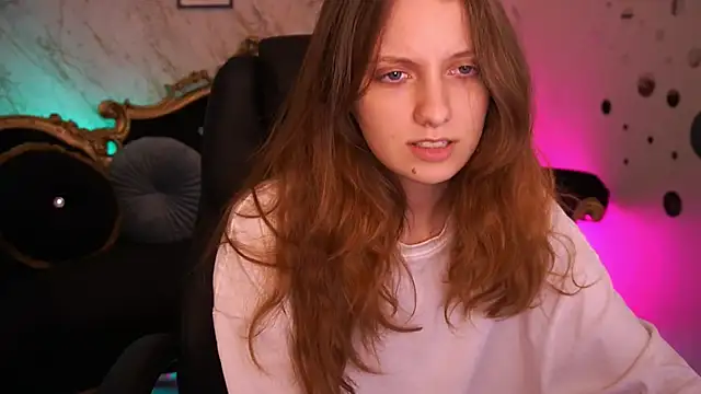 CuteeFoxy's Live XXX Chat
