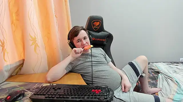 iliaskrislove's Live XXX Chat