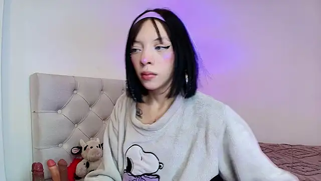 XXX chat uživo modela Diamond__cherry69