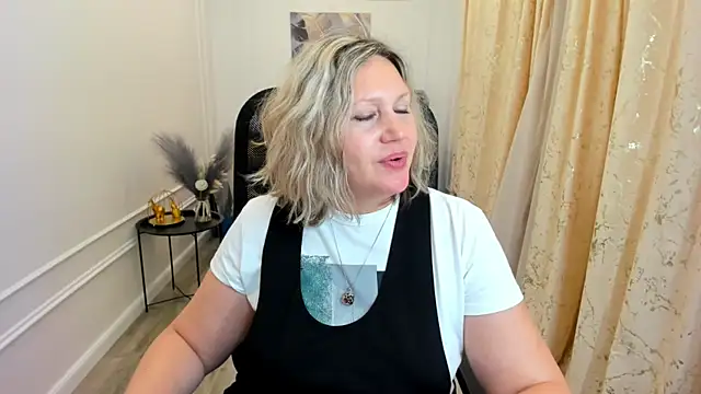 دردشة NinaStarle الجنسية المباشرة