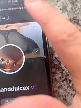 Chatroom XXX en direct de DulceCaroX