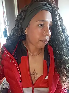 Chat XXX ao vivo de Ivon_C