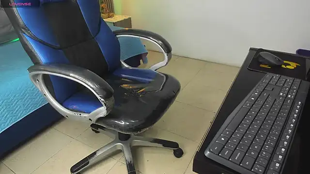 Živý XXX chat SamBlack_