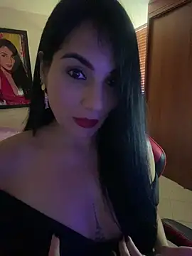 Miaswwe Chat XXX live