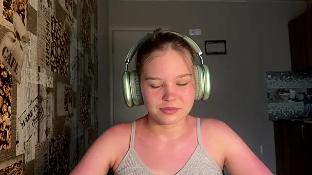 HellyRayn Live XXX chat