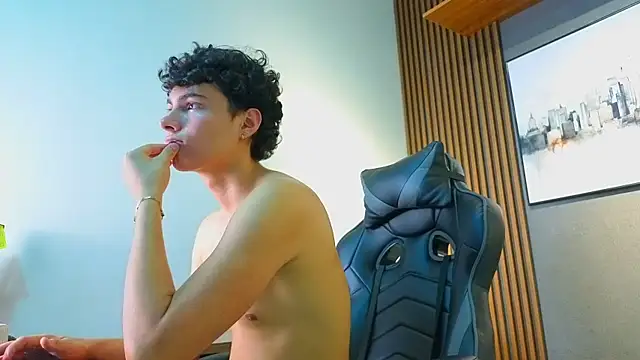 Онлайн чат XXX Esteban_Fire