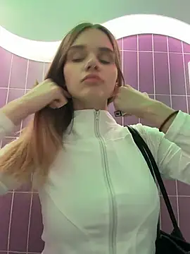 BARAVISHA Adlı Modelin Canlı XXX Sohbeti