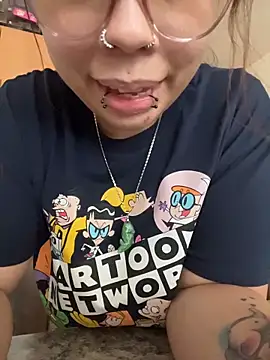 moan4mona 即時 XXX 聊天