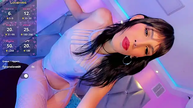 Honey_Moontsts' Live XXX Chat