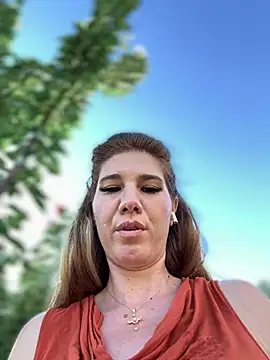 didihairypussy's Live XXX Chat