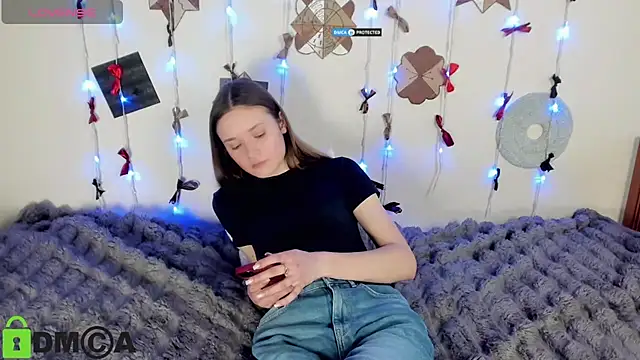 Elina_X élő XXX-chatje